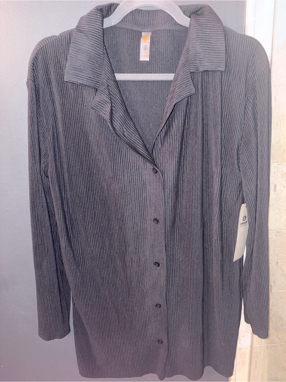 NWT Size M Mono B Soft Ribbed Long Sleeve Button Up So Soft
